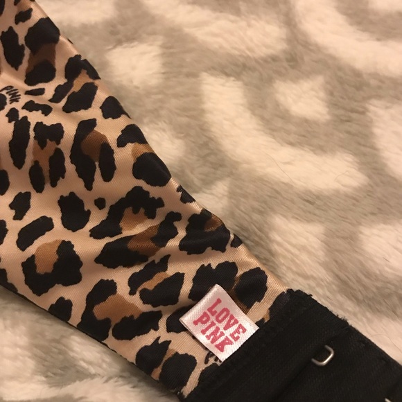 VC pink leopard print strapless bras - Picture 3 of 6